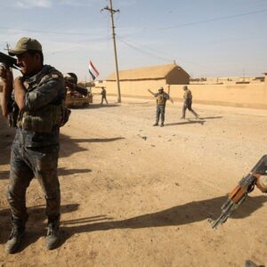 Iraq, forze locali riconquistano centrale elettrica a ovest Mosul