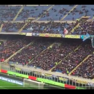 Inter-Empoli, video panolada dei tifosi nerazzurri a San Siro
