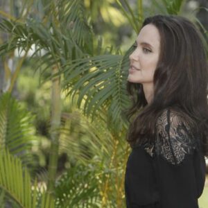 Angelina Jolie, presentato in Cambogia film su orrore Khmer rossi TRAILER