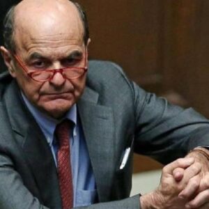 Bersani: "Non voglio rinnovare ​la mia tessera del Pd"