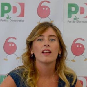 Maria Elena Boschi fa lezione alla Normale di Pisa. Polemica sul web: "E' uno scherzo?"