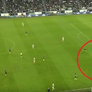 YOUTUBE Juventus-Inter, Chiellini sbaglia e serve Icardi ma Rizzoli fa ribattere