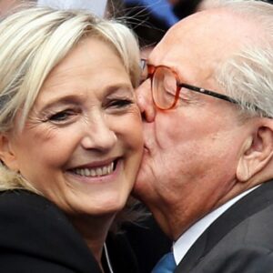 Marine Le Pen: "Con me gli ebrei francesi non potranno mantenere nazionalità israeliana"