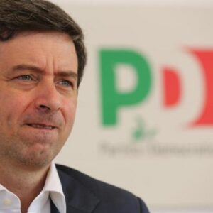 Pd. Andrea Orlando sfida Renzi per la segreteria: "Stop politica della prepotenza"