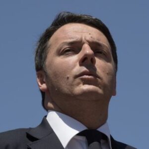 Renzi, appello alla minoranza: "Non andatevene, evitiamo scissioni"