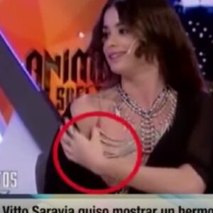 YOUTUBE Vitto Saravia vuole mostrare gioiello in diretta tv ma il vestito...