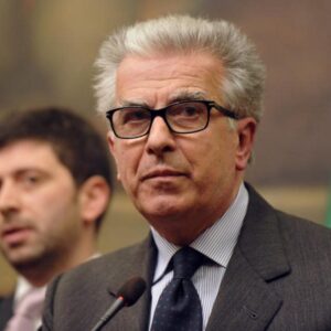 Poste e privatizzazioni, Luigi Zanda (Pd): "Serve gruppo di lavoro Senato-Camera"