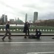 Terrorismo attacca a Londra, auto sulla folla e spari fuori dal Parlamento5