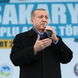 Erdogan sfodera arma demografica. Appello ai turchi in Ue: "Fate 5 figli"