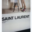 Yves Saint Laurent, pubblicità con donna sui pattini con tacchi a spillo