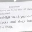 Vietato ingresso a neri giovani e ai cani": cartello nel negozio australiano fa discutere