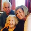 Isaac e Teresa sposati per 69 anni: muoiono a un'ora di distanza mano nella mano02