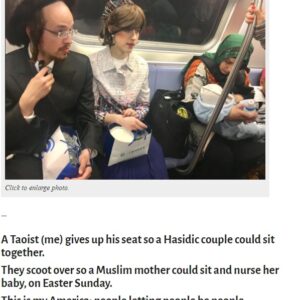 Il Taoista, la coppia di ebrei e la musulmana che allatta: in una FOTO la vera grandezza dell'America (nella Metro di New York)