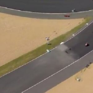 YOUTUBE Moto3 Le Mans, mega caduta per olio in pista: tutti per terra