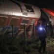 Grecia, treno deraglia e finisce contro una casa: 2 morti, 7 feriti01