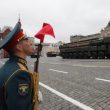 Mosca, maxi parata nella Piazza Rossa. Putin: "Pronti a respingere ogni minaccia" 02