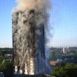 Londra, Grenfell Tower in fiamme. Evacuati molti residenti, 30 feriti