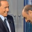 Berlusconi a Porta a Porta Vespa gli porta cane simile
