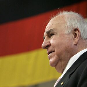 Nella storia di Helmut Kohl la differenza fra Germania e Italia. Quando cadde non andò in esilio