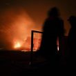 Foresta a fuoco in Portogallo, 62 morti: vittime intrappolate nelle auto in fiamme 07