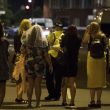 Terrore a London Bridge, duplice attentato: investono e accoltellano16