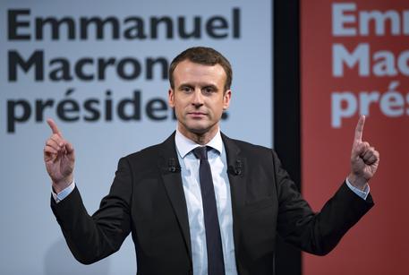 Macron ha già rivoluzionato la Francia in 340 giorni: l'Europa spera
