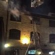 YOUTUBE Londra, Camden Market a fuoco: incendio in un palazzo di tre piani