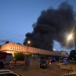 Milano, incendio deposito rifiuti di Bruzzano