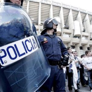 Barcellona, allarme bomba: pacco sospetto a bordo di un bus