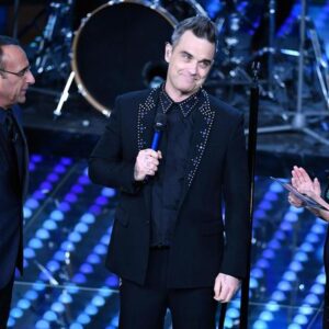 Robbie Williams e la depressione, annullati due concerti in Russia