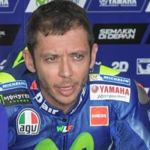 Valentino Rossi: "Tornerò presto". Yamaha: "Operazione senza complicazioni"