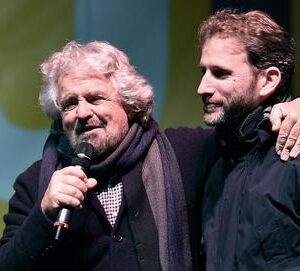 Beppe Grillo brand da milioni, farà causa a Casaleggio o lo mollerà a Di Maio?