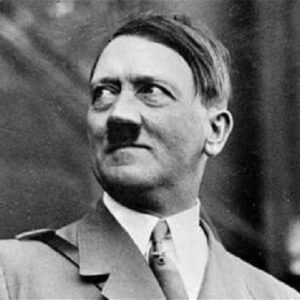 "Hitler si toccava quando guardava l'omicidio di massa": la tesi choc dello storico