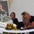 Noemi Durini, i funerali. La mamma ai giovani: "Non odiate"03