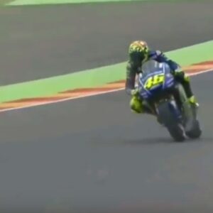 YOUTUBE Valentino Rossi fa le prove libere ad Aragon. In pista 20 giorni dopo frattura tibia e perone