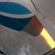 Il motore dell'aereo prende fuoco in volo. Passeggero terrorizzato filma tutto04
