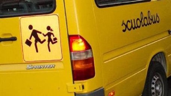 scuolabus-fuori-strada