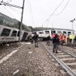 Milano, le FOTO treno squarciato tra Pioltello e Segrate: 2 morti, almeno 10 codici rossi 4