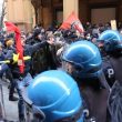 Bologna, manganelli e idranti corteo Forza Nuova 16 febbraio