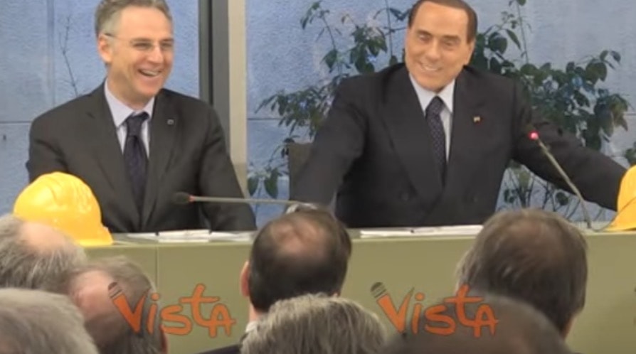 Berlusconi promette: 8 miliardi, 1.000 euro al mese alle mamme