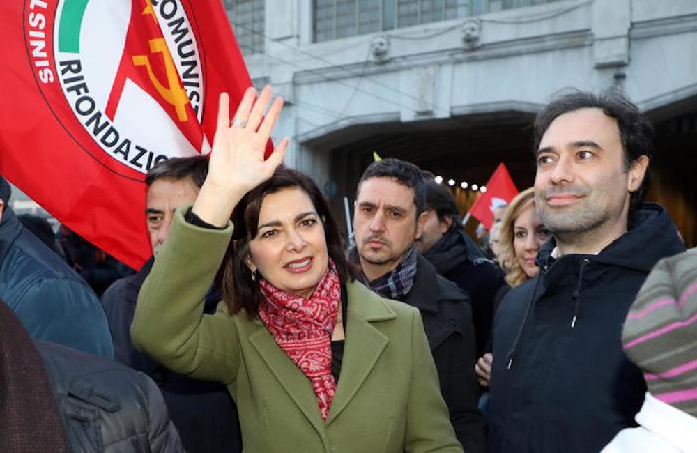Laura Boldrini contestata al corteo antifascista di Milano