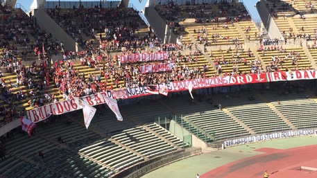 Bari ultras Curva Nord minacciano calciatori e società: "Innesteremo pericolosa spirale"