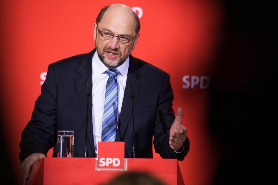 Il leader Spd Martin Schulz rinuncia alla carica di ministro degli Esteri per non minare il voto sulla Grosse Koalition