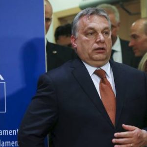 Viktor Orban, stravince le elezioni: terzo mandato, Ungheria muro anti-migranti e ricollocamenti