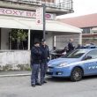 Roma, Casamonica picchiano disabile al bar: due arresti, se ne cercano altri due08