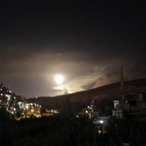 Israele reagisce ai razzi di Teheran sul Golan: colpite 50 postazioni iraniane in Siria