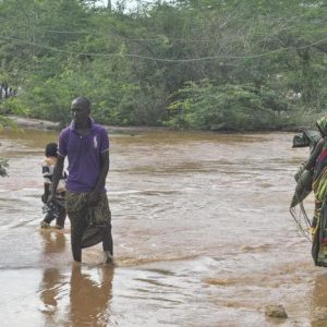 Kenya, crolla una diga, oltre 40 morti. Tutto sommerso nel raggio di due km