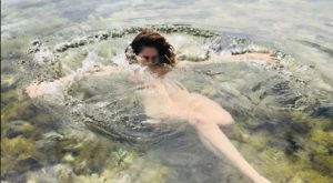 Miriam Leone, primo bikini della stagione nella sua Sicilia: FOTO Instagram