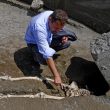 Scavi di Pompei, i resti dell'uomo decapitato