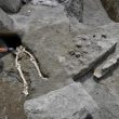 Pompei, trovato lo scheletro dell'ultimo fuggiasco negli scavi FOTO